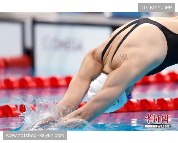 何诗蓓夺得全运会女子100米自由泳冠军