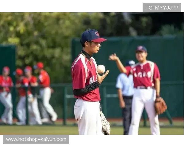 厦门大学棒垒球社团培养学生团队精神与抗压能力 厦门大学棒垒球社团培养学生团队精神与抗压能力